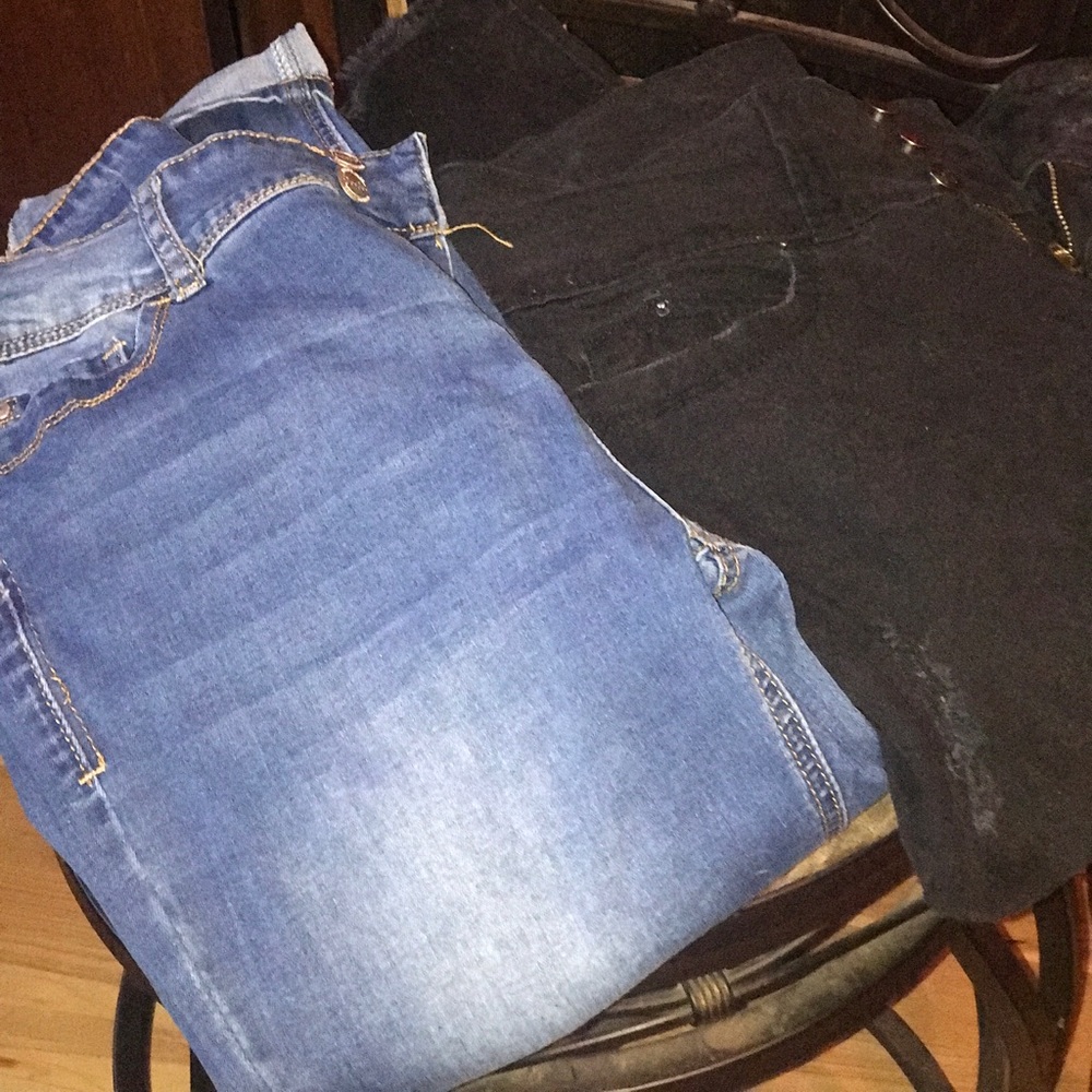 Capri jeans 2 pair